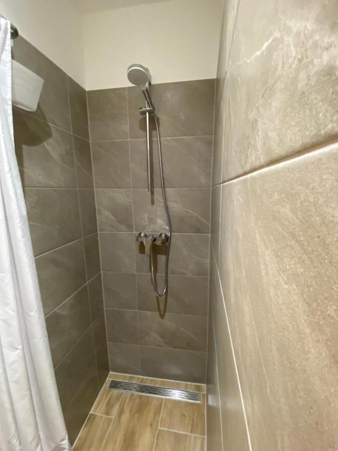 Appartement 1 Mit Kueche Und Neuem Bad, Frisch Saniert Friedrichskoog Exterior foto